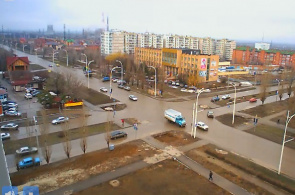 Kreuzung von Gagarin St. und Enthusiasten. Wolgodonsk Webcam online