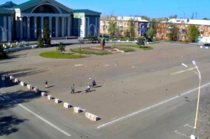Lenin-Platz - der zentrale Platz von Sewerodonetsk online
