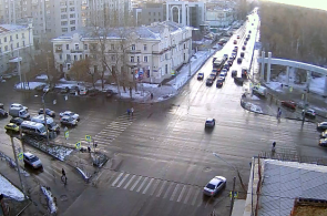 Kreuzung der Straßen der Gemeinde - Engels. Tscheljabinsk Webcam online