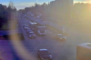 Kreuzung von Leningrad und Dzerzhinsky Avenue. Kamera 2. Webcams von Jaroslawl
