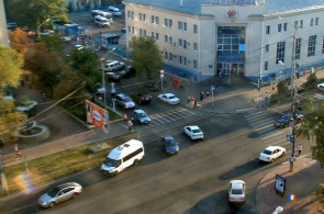 Straße der Welt. Blick auf die Bushaltestelle. Stavropol Webcam online