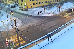 Kreuzung der Straßen Dzerzhinsky - Maxim Gorki. Webcams Medvezhyegorsk online