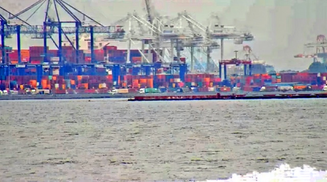 PTZ-Webcam mit Blick auf die Bucht. New Yorker Webcams online