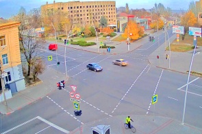 Kreuzung der B. Chmelnitsky Avenue und st. Universität. Melitopol-Webcams