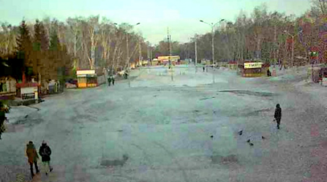 Webcam im Park der Kultur und Ruhe. 30 Jahre Komsomol