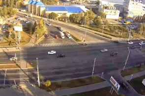 Kreuzung der Straßen Dovatortsev und Serov. Stavropol Webcam online