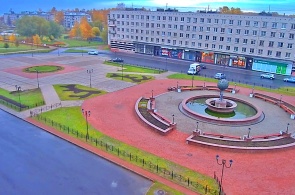 Brunnen im Park des 300-jährigen Jubiläums. Lomonosov-Webcams