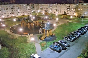 Kinderspielplatz in der Skuridina-Straße. Lomonosov-Webcams