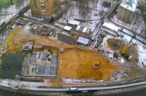 Arbeitsstraße. Blick auf die Baustelle. Mytishch Webcams online