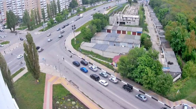 Kreuzung von Gubkin - Bischofsstraßen. Belgorod Webcam online
