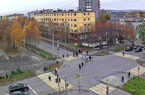 Kreuzung von Kosmonauten und Lenin. Webcams der Stadt Apatity