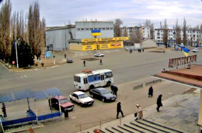 Komsomolets (Blick vom Sovetskaya Hotel). Boundary Webcam online