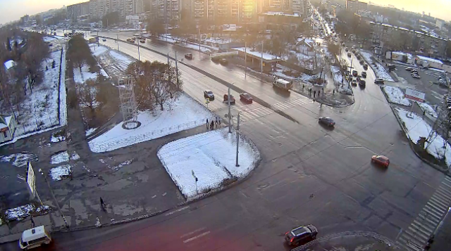 Kreuzung der Komarov Avenue - st. Gruß. Tscheljabinsk Webcam online
