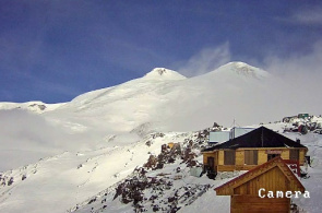 Gara-Bashi Station Webcam online. Blick auf Elbrus
