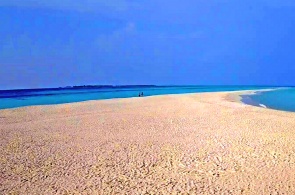Sandbänke auf der Insel Kuredu. Malediven-Webcams