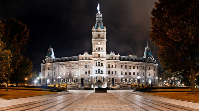 Webkam des Parlamentsgebäudes von Quebec online