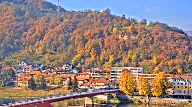 Die Brücke ist unter der Brücke. Webcam Gorazhede