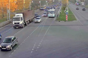Kreuzung von Leningrad und Dzerzhinsky Avenue. Kamera eins. Webcams von Jaroslawl