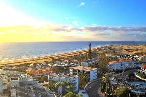 Playa del Ingles ist ein Badeort am Südufer von Gran Canaria