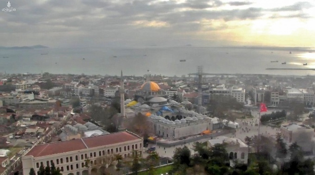 Beyazit Tower. Istanbul Webcam online