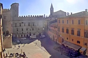 Blick auf die Piazza del Popolo. Webcams Perugia