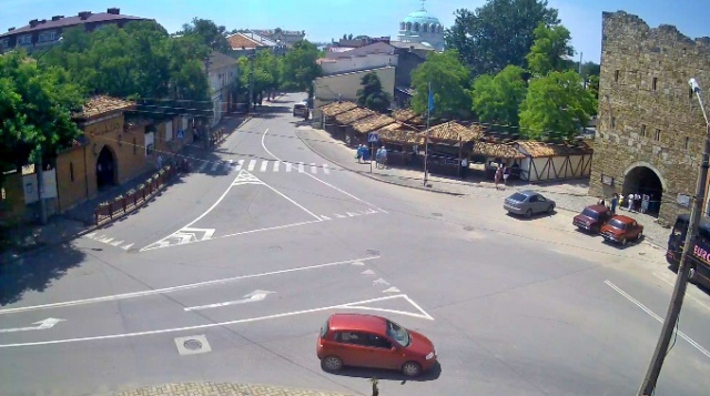 Kreuzung der Straßen Matveev und Karaev Straßen Webcam online